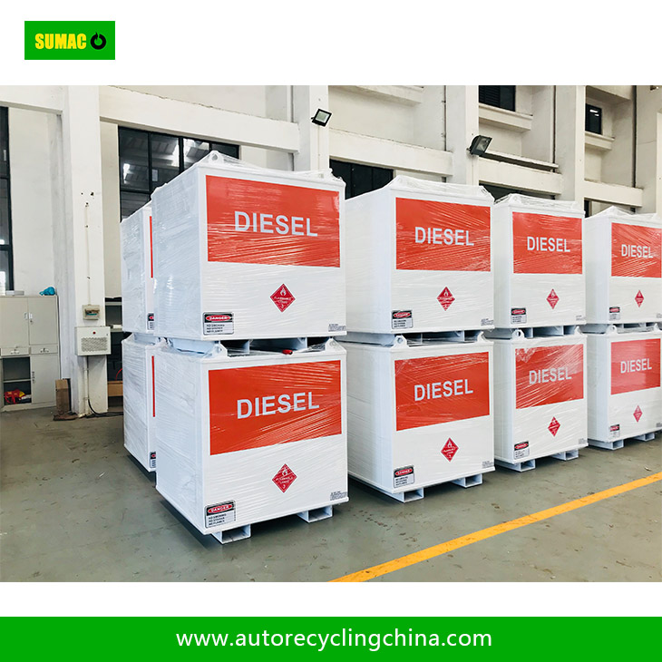 What types of pumps are commonly used in fuel tanks
