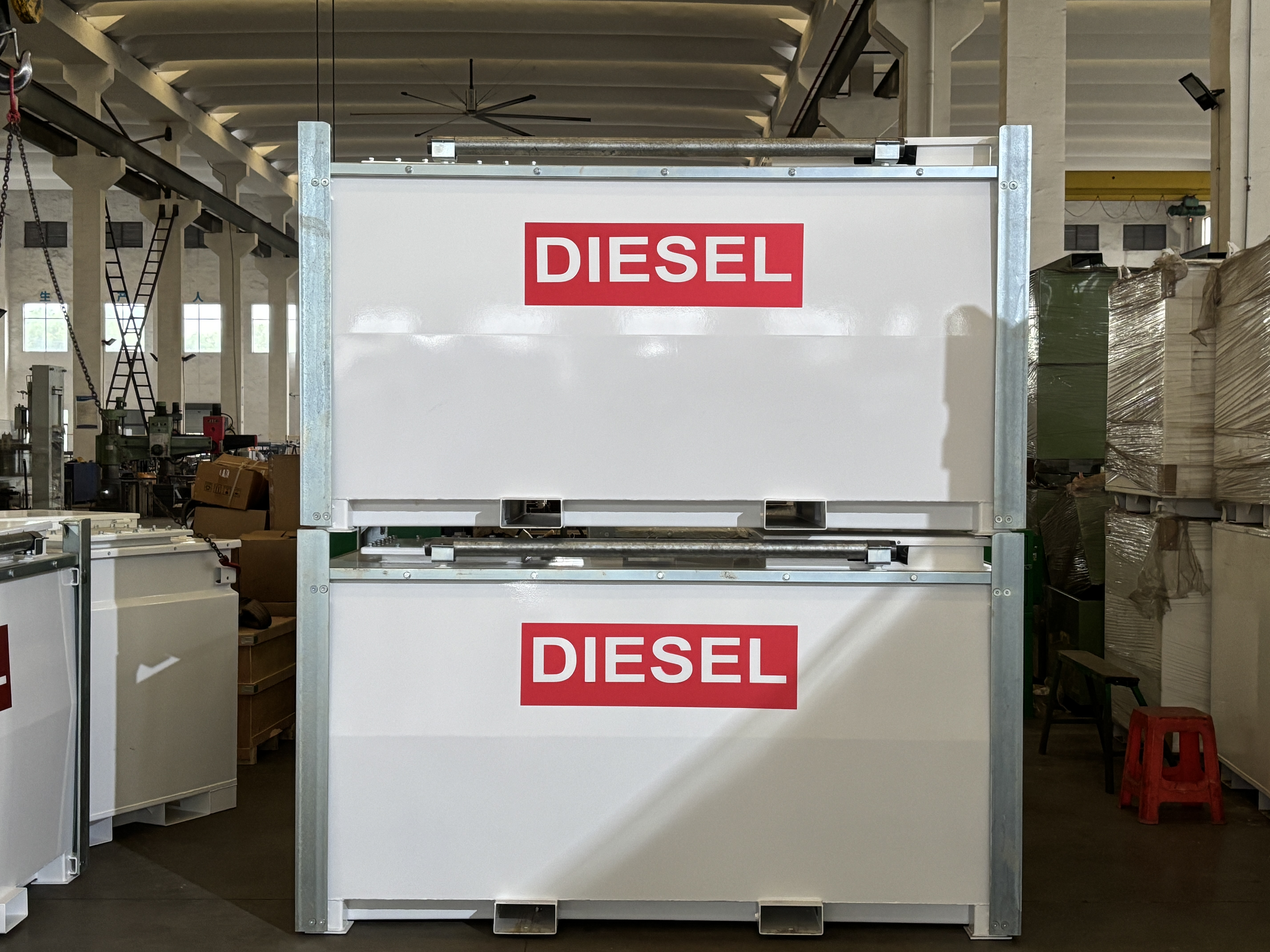 How to clean the inside of a steel diesel fuel tank